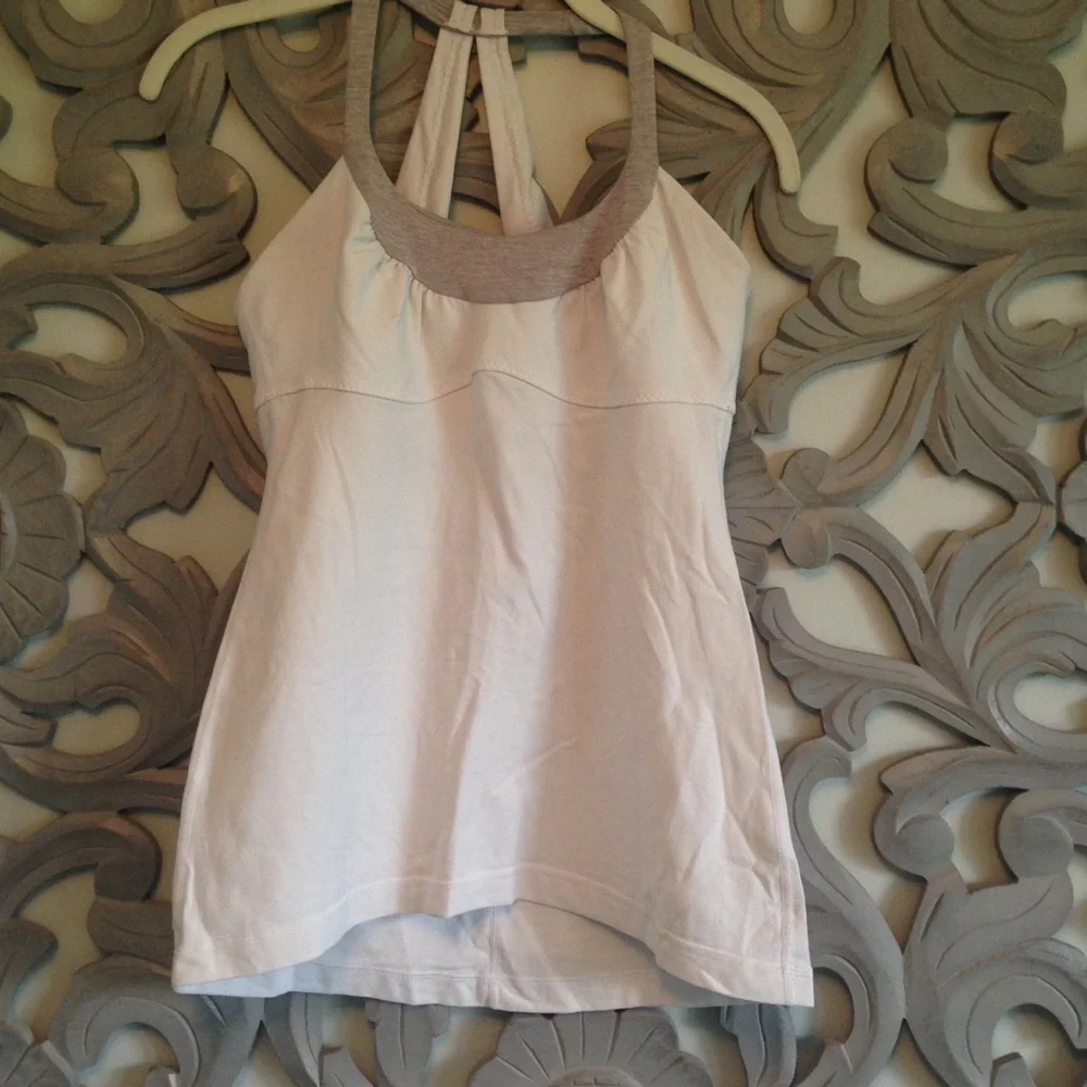 Lululemon scoop me up tank- size 8